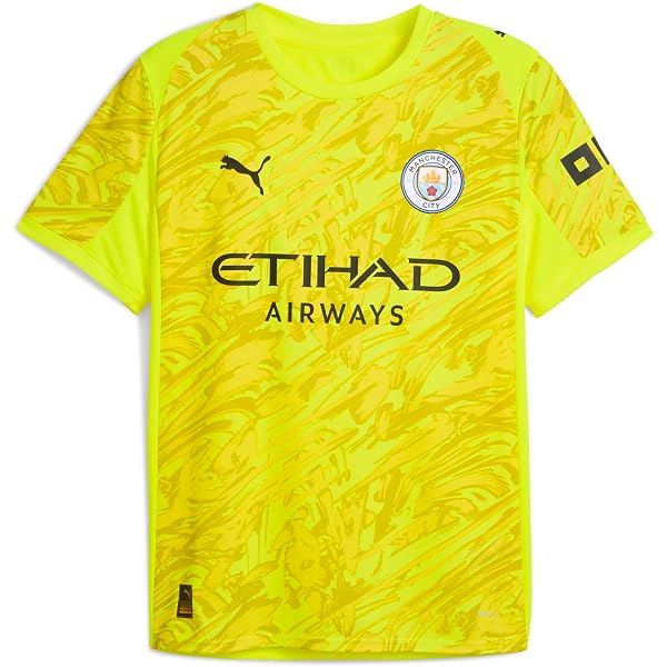Amazon.com: PUMA Manchester City Treble Winners Commemorative