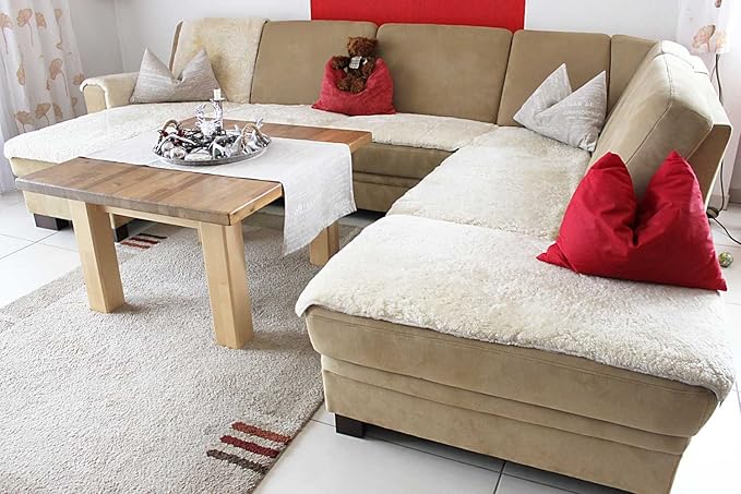 Rökü Sofadecke - Couchdecke aus echtem Lammfell (Sekt, 60 x 140 cm) auch auf Maß!