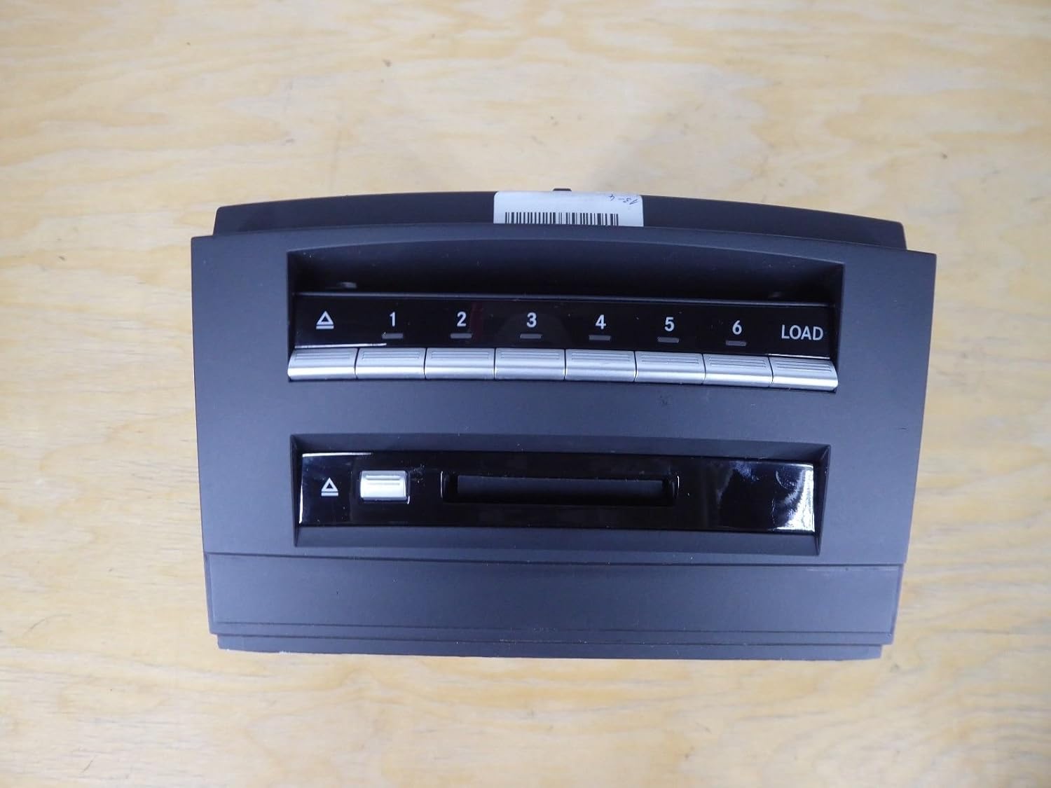 Mercedes Benz S Class W221 S550 CD DVD Changer 6 Disc OEM A2218708085