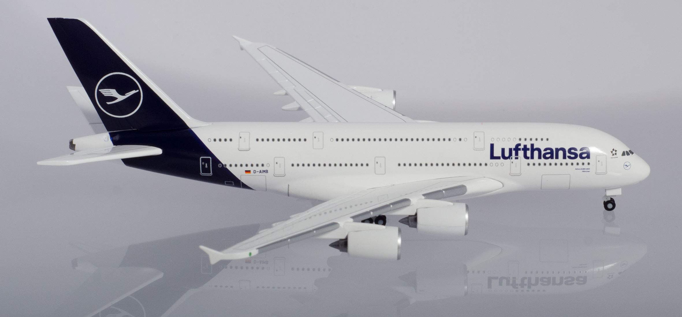 herpa 533072 - Airbus A380 Lufthansa Double Decker Wings Model Aeroplane Model Building Miniature Collectible Plastic Multicoloured 1:500 Scale