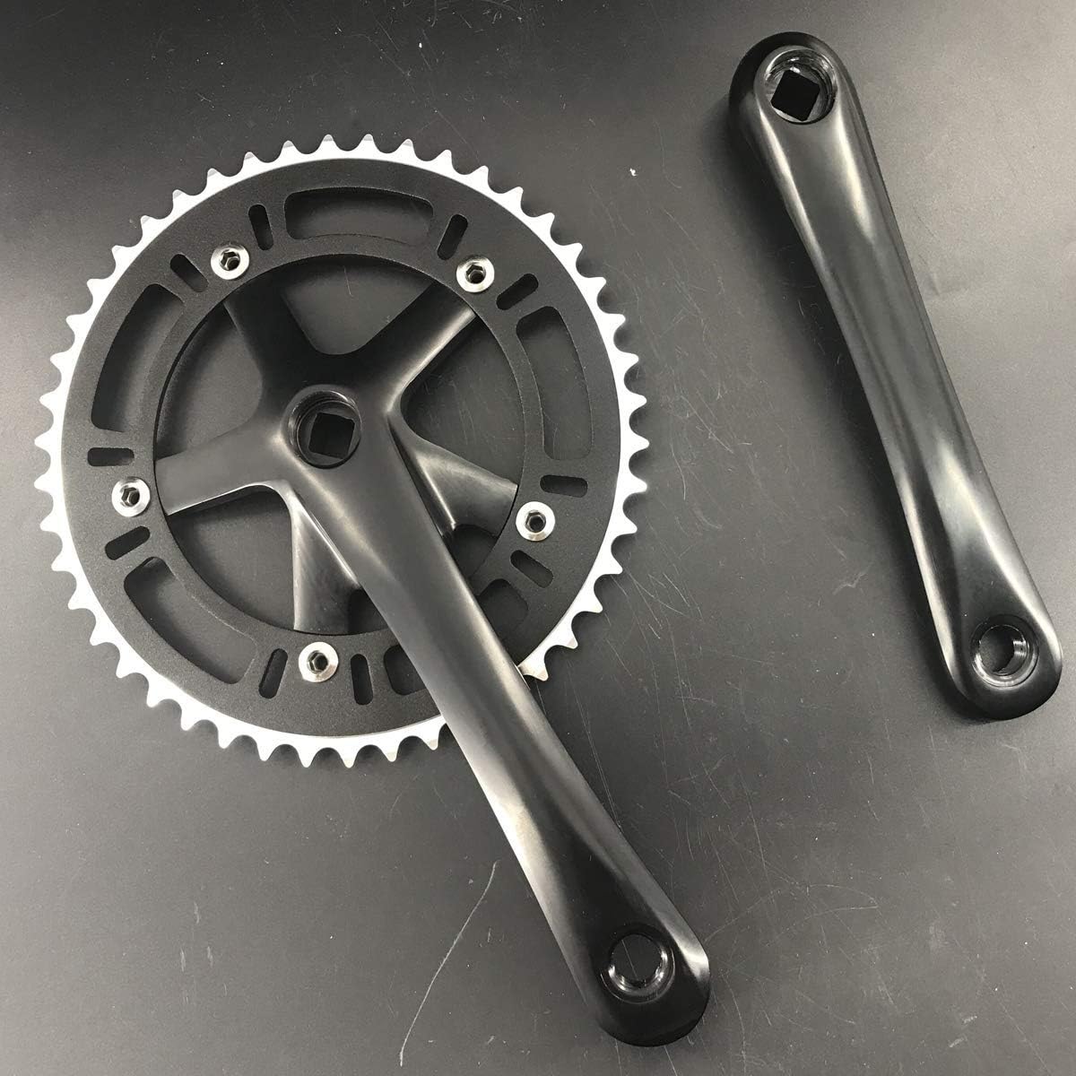 46T, Sprocket Square Taper, Black DONSP1986 Single Speed Crankset Set