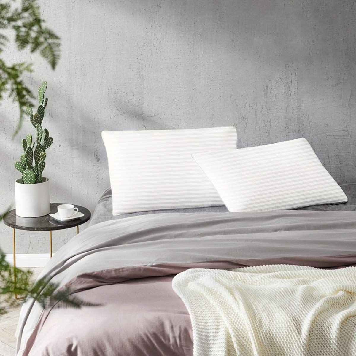 Sivio Premium Bed Pillow, 2 Pack, Luxury Plush Pillow Insert for Home and Hotel, Superfine Microfiber 100% Cotton, Skin-Friedly, Personal Care Loft Pillow for Good Sleep, Queen