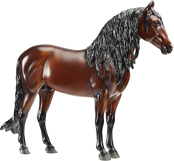 Breyer Traditional 1/9 Model Horse Dominante XXIX Amazon.de Spielzeug