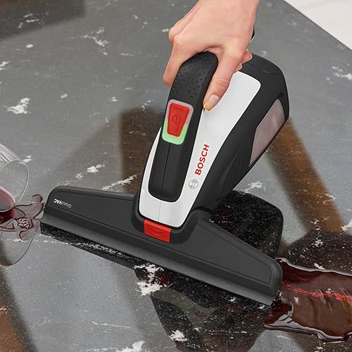 Auch Wein ist kein Problem für einen Fenstersauger von Bosch