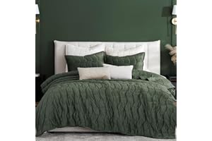 palassio Luxury Olive Green Velvet Twin Size Quilt Bedding Set with 1 Pillow Sham, Christmas Soft Cloud Cozy Warm Bedspread Coverlet for Kids, Lightweight Crushed Comforter for All Season