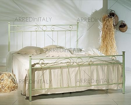 Letto Matrimoniale Completo Di Materasso