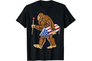 LIQUE PATRIOTIC Bigfoot Fireworks 4th of July Men Sasquatch American Flag US T-Shirt