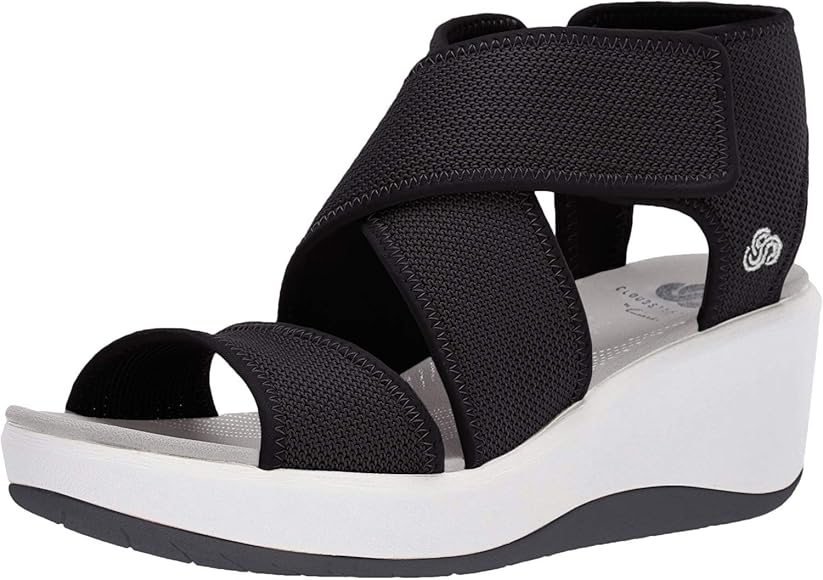 clarks cloudsteppers sandals amazon