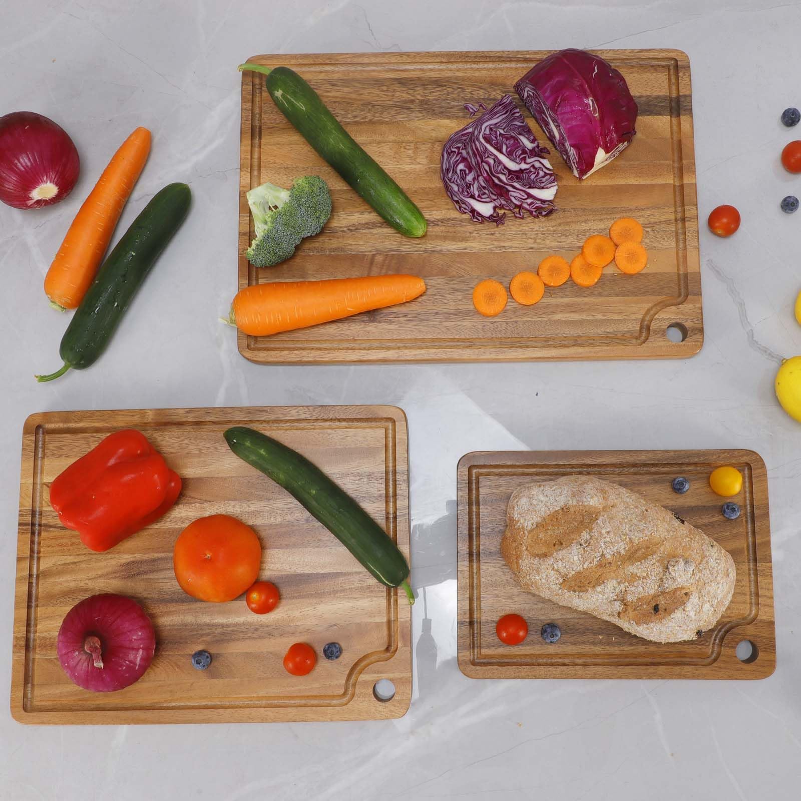 Acacia Wood Cutting Boards Set for Kitchen, Caperci Large Wooden Cutting Chopping Boards Set of 3 with Deep Juice Groove and Handle Hole for Meat, Veggies and Fruit (17x12, 14x11, 11x8 inch)