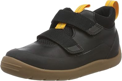 boys trainers clarks