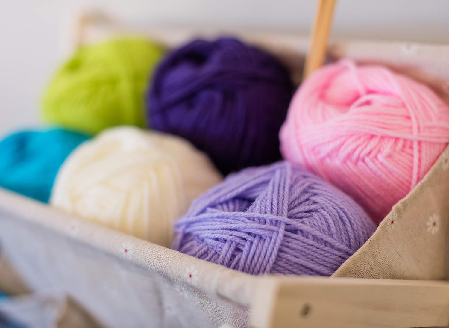 Korbond Baby Yarn Bulk Pack Bundle (Lemon Yellow), Contains 10 x 100g Skeins of DK Acrylic, Lightweight - Image 3