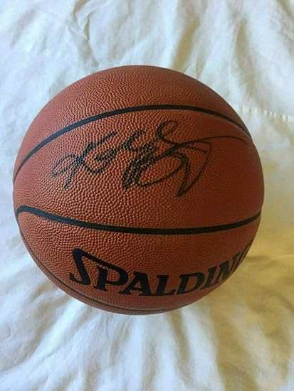 kobe bryant autographed ball