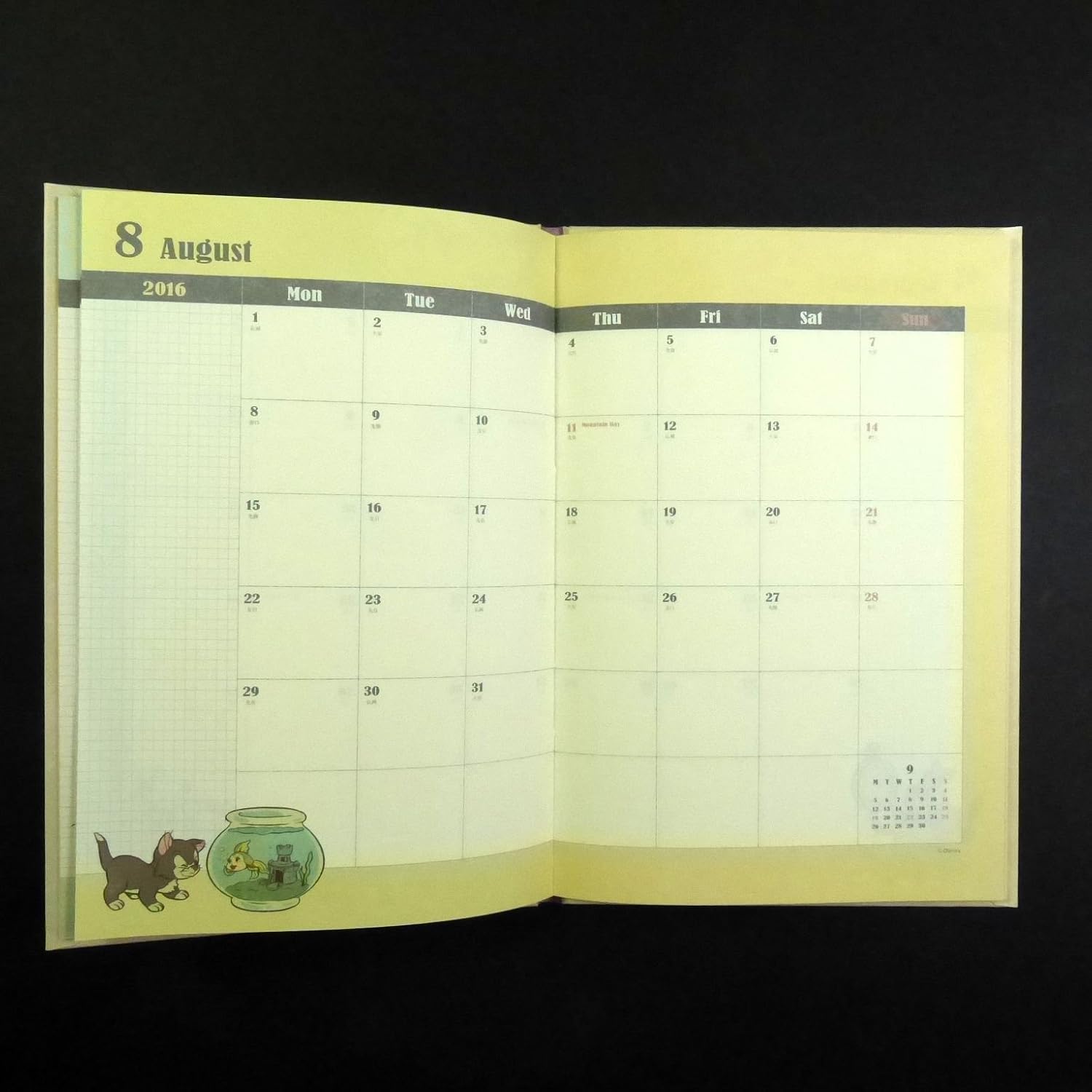 Amazon スケジュール帳16 不思議の国のアリス A6サイズ Sn 135 日記帳 Alice In Wonderland ディズニー システム手帳 日記帳 文房具 オフィス用品