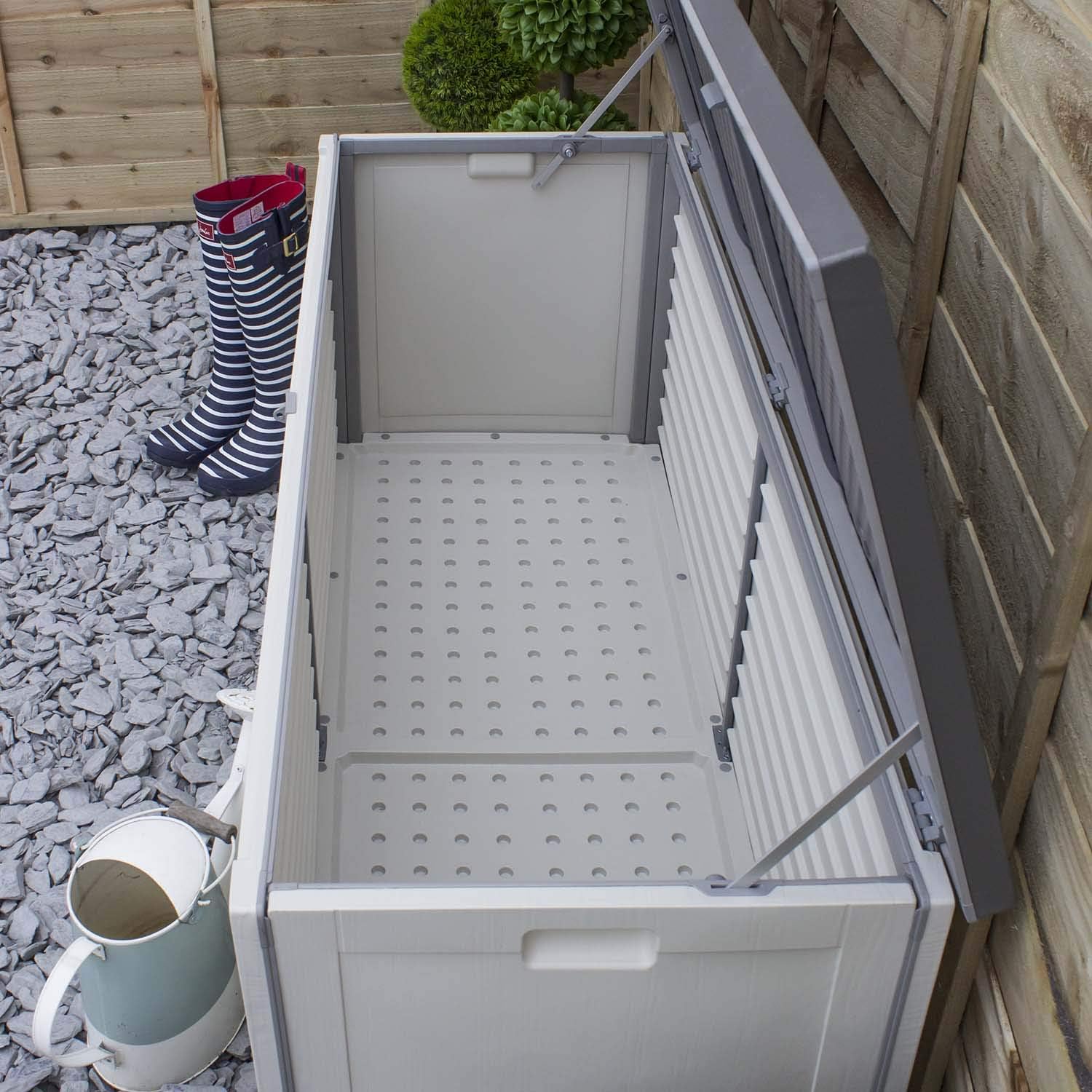 Super Saturday AIRWAVE Outdoor Plastic Garden Storage Box 390L Plastic