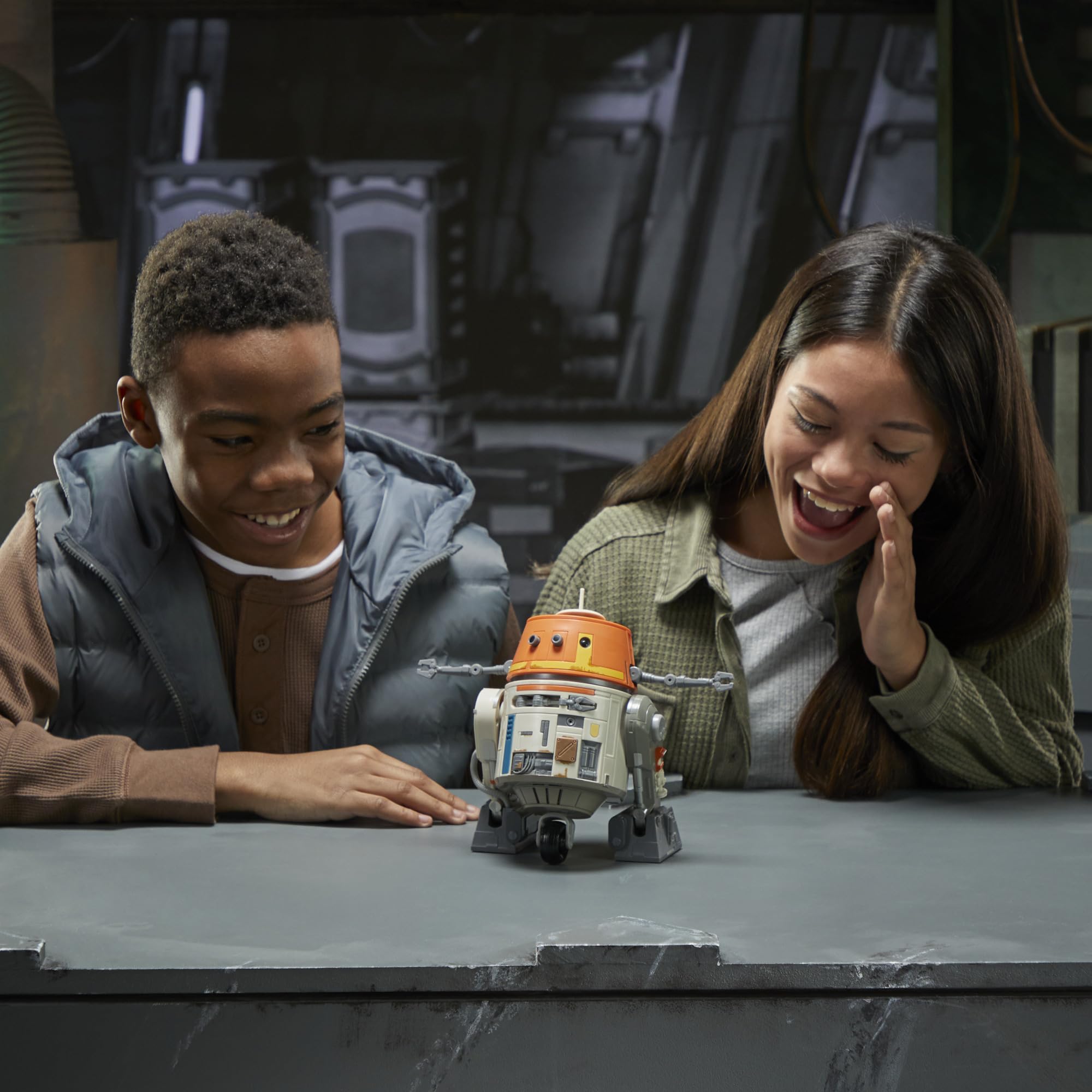 STAR WARS Chatter Back Chopper, Ahsoka Animatronic Toys, 40+ Sound & Movement Combos, Interactive Toys for 4 Year Old Boys & Girls