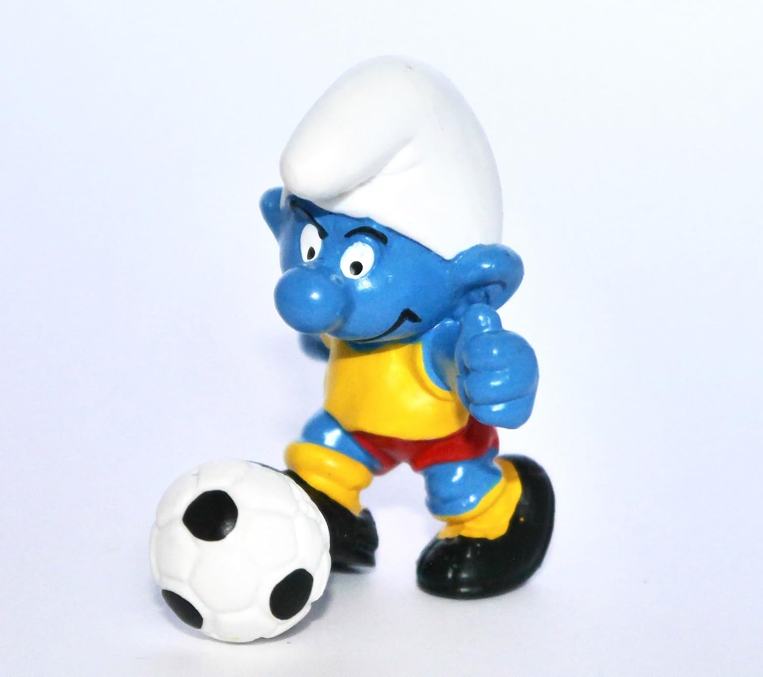 SCHLEICH 20809 – Schlumpf Schiedsrichter Fußball-Figur | Detailgetreu Handbemalt, Für Sammler & Kinder