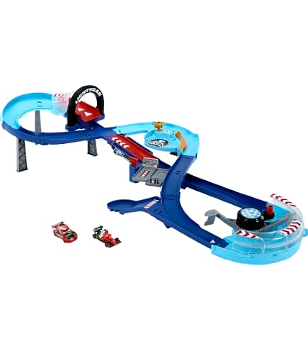 Amazon.com: Disney Pixar Lightning McQueen Mechanic Shop and