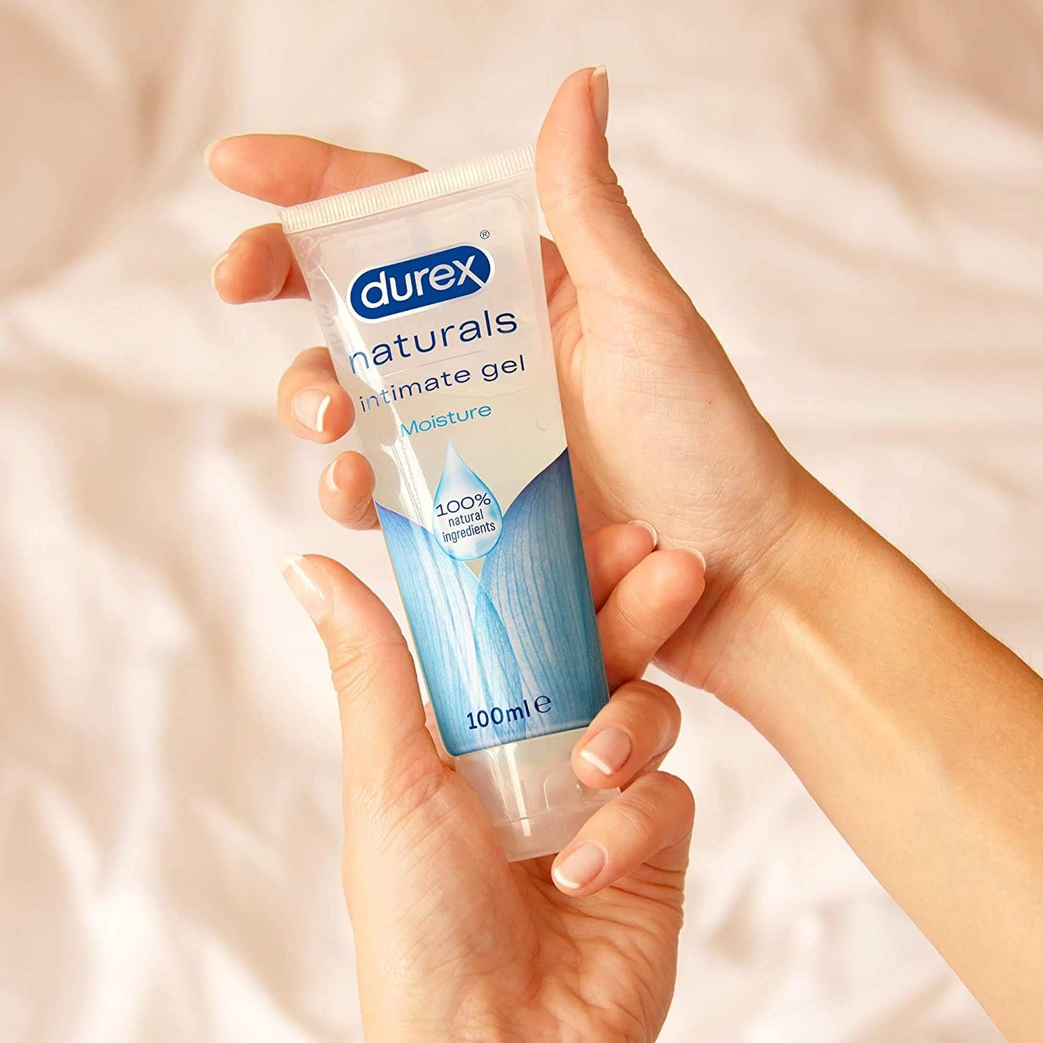Durex Naturals Moisture Lube, Water Based, 100ml each (3 Pack, 300ml), Smooth Texture, Condom and Toy Compatible - Image 3