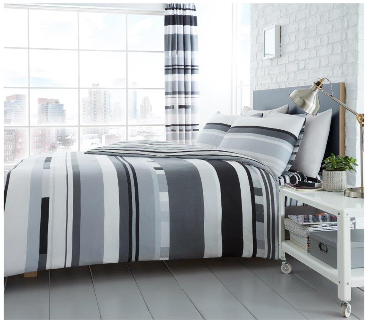 Gaveno Cavailia Chester Stripe Luxurious Bed Set with Duvet Cover and Pillow Cases, Polyester-Cotton, King-Mono