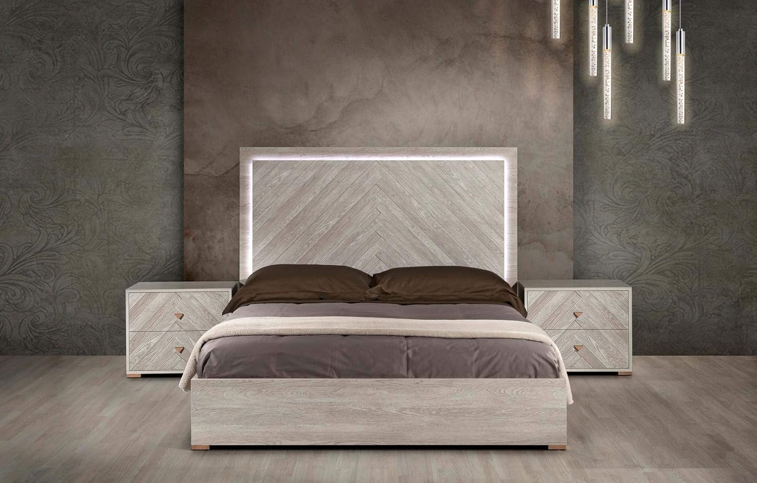 Bedroom Sets Milo Italia Florence 5 Piece King Bedroom Set With King Bed 2x Nightstands Dresser And Mirror In Whitened Oak Matt Finish Home Kitchen