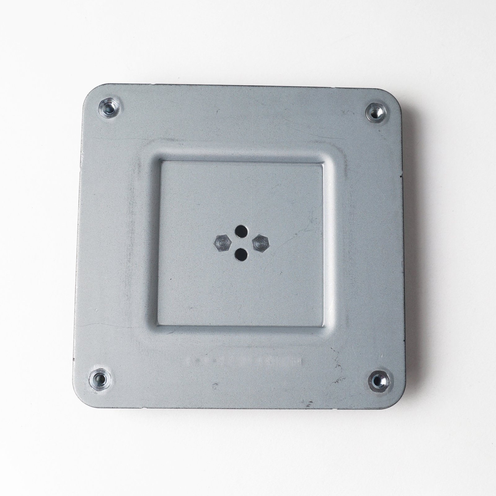 LG 34UC97 exclusive VESA MOUNT Bracket (100mm x 100mm) for your desk