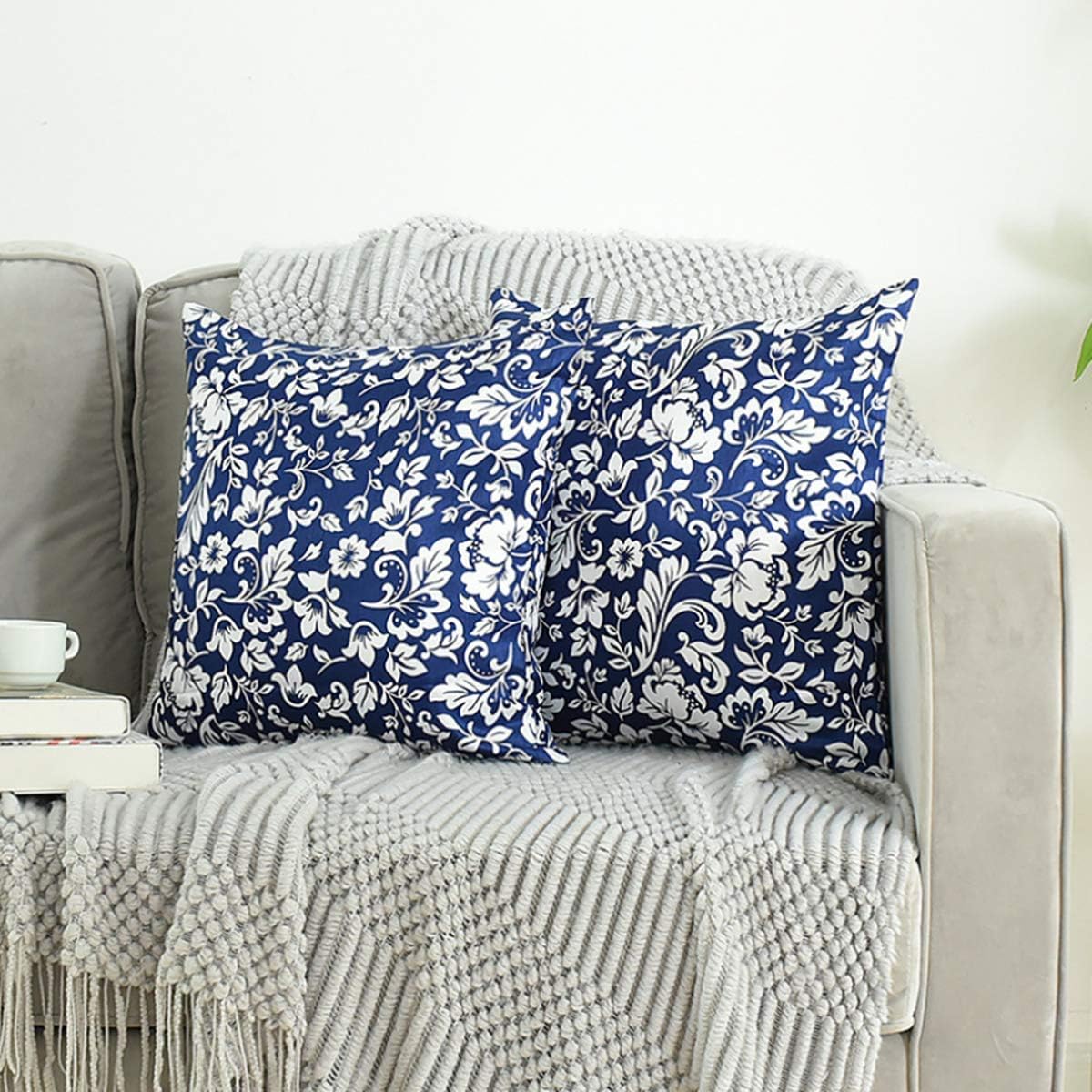 QWE Blue and White Flower Throw Pillow Cover,Daily