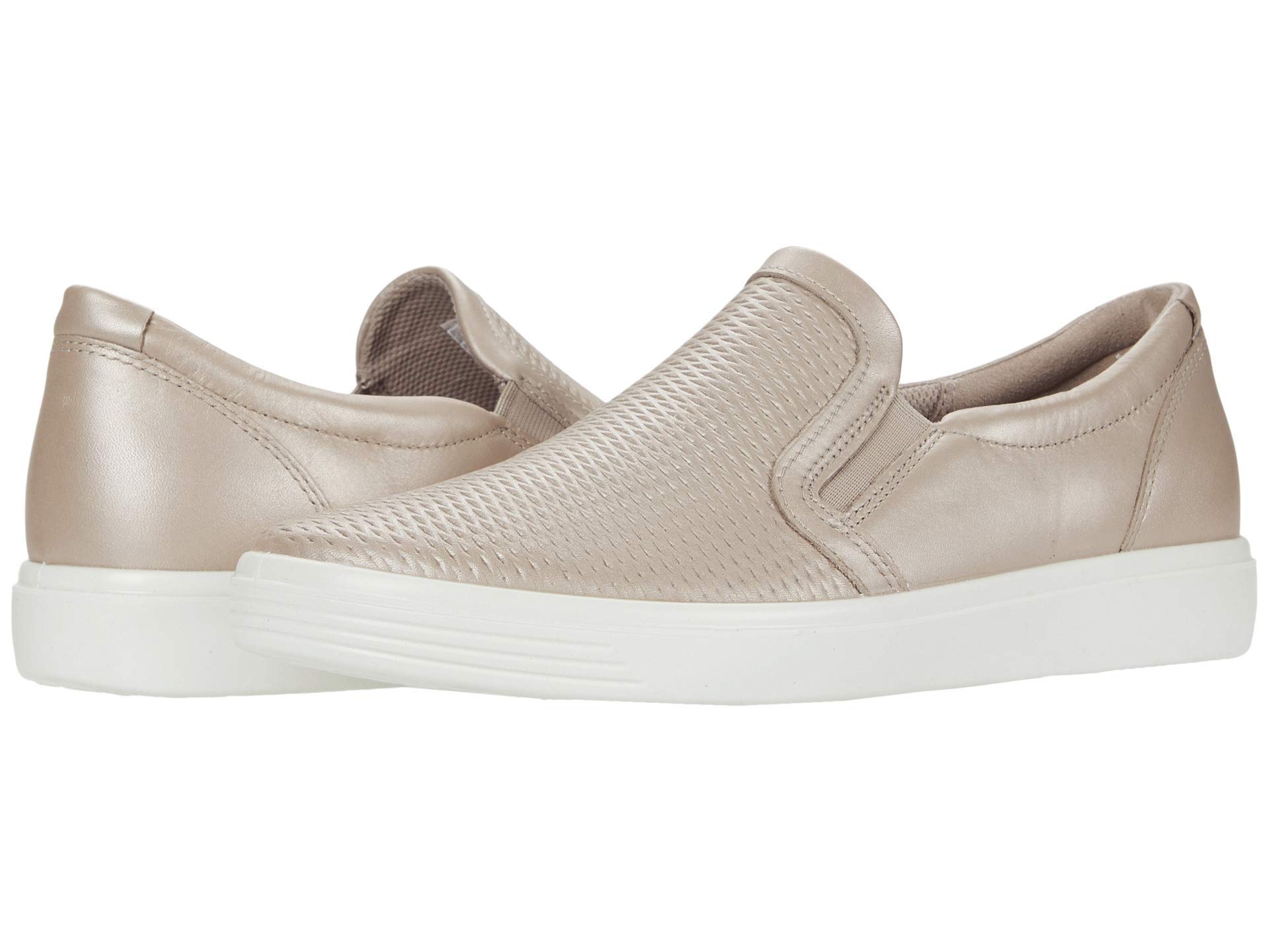 ECCO Women's Soft Classic Slip On Sneaker, GREY