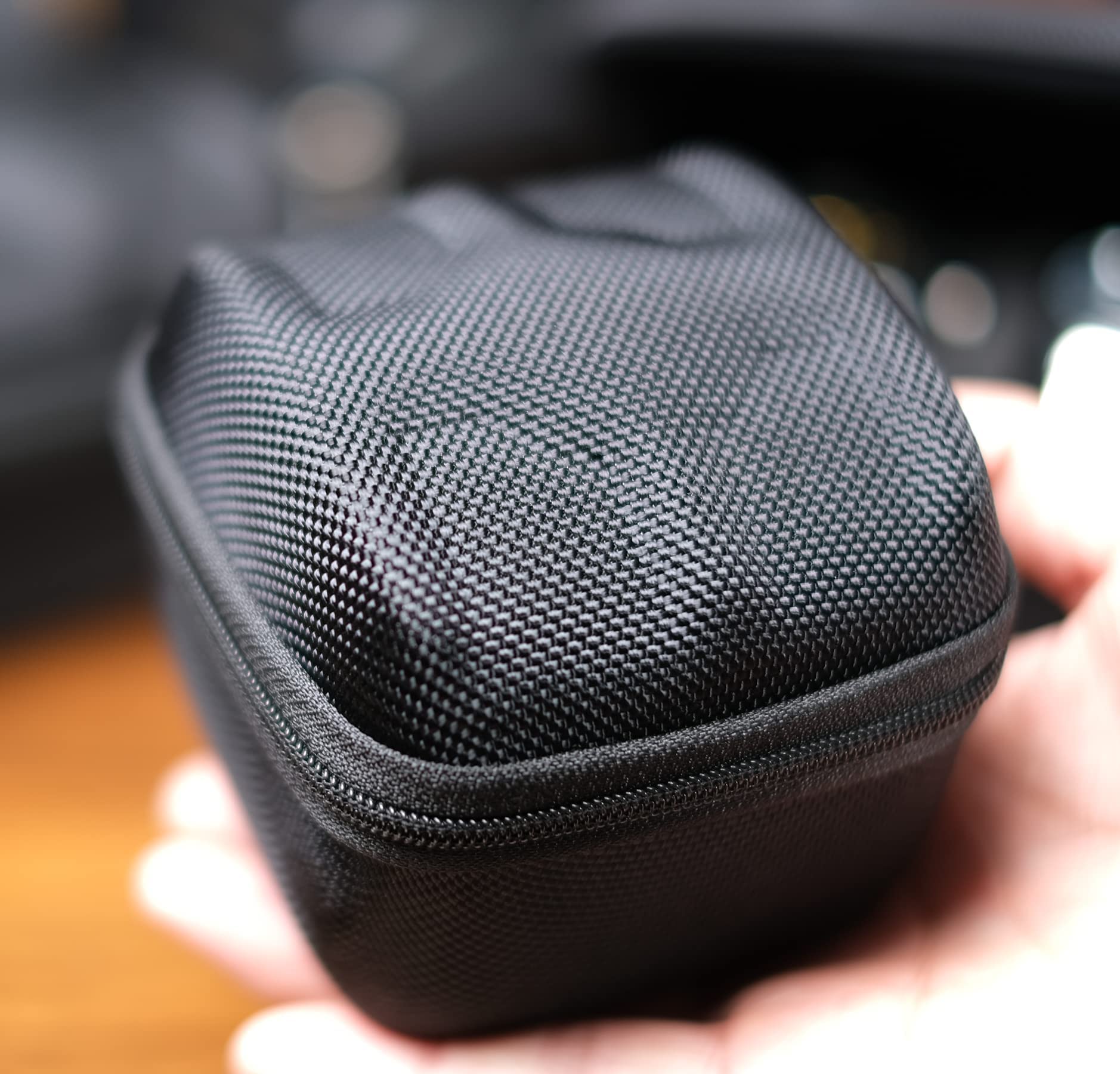 RIGICASE Hard single watch travel case, men's sports watch organizer box with flexible watch pillow (Black, 1 slot red lining)