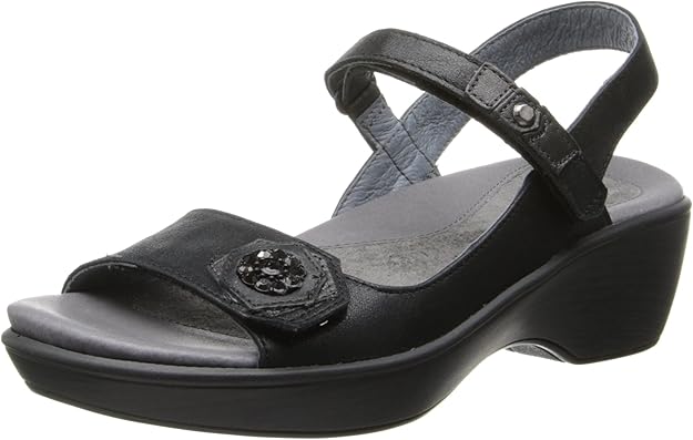 clarks formal shoes price