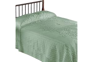 Collections Etc. Vintage Starburst Bedspread with Country Handwork Detailing, Lightweight Bedspread, Sage Green, Twin