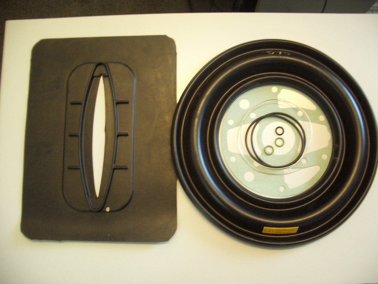 21389074 for Membrane Kit for Volvo Penta Saildrives: Amazon.co.uk: Sports  & Outdoors