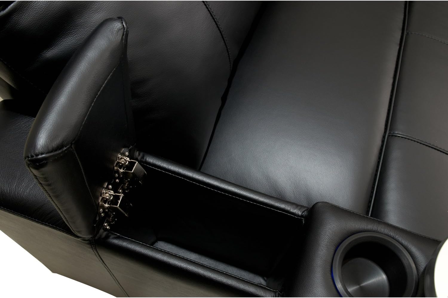 Octane Turbo XL700 Black Bonded Leather with Manual Recline (Row of 4 Middle Loveseat Curved): Furniture & Decor