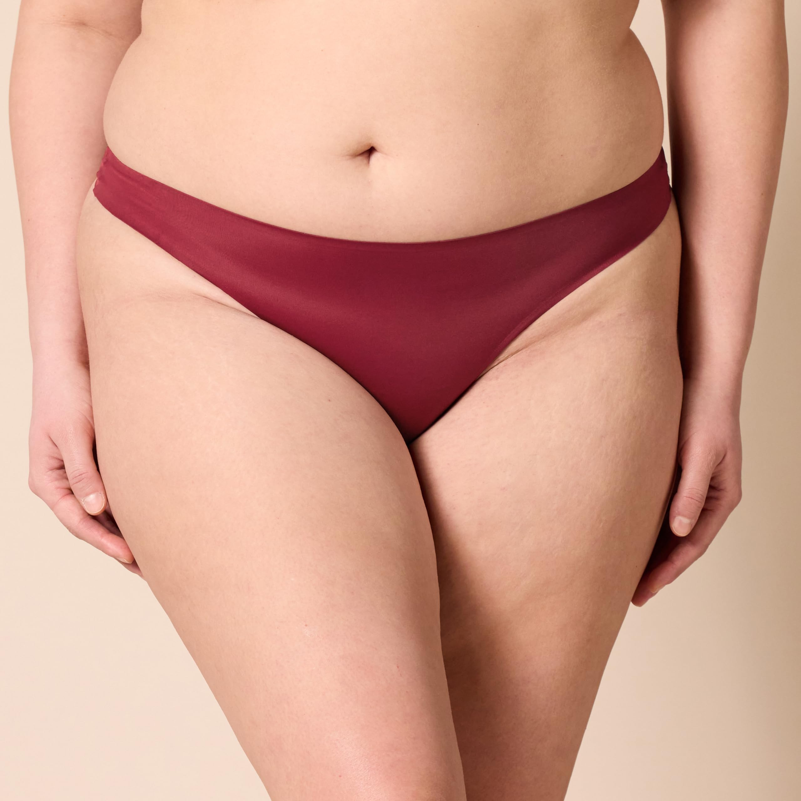 Amazon Essentials Women's Seamless Breathable Underwear for Women Thong, Bonded Stretch, Pack of 4