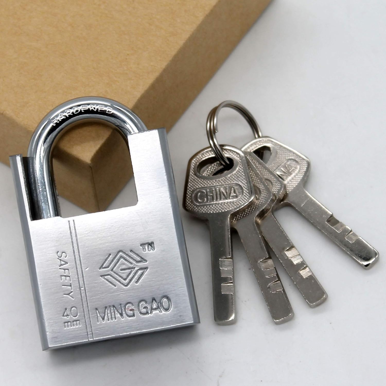 steel padlock 4 keys weatherproof waterproof rustproof and