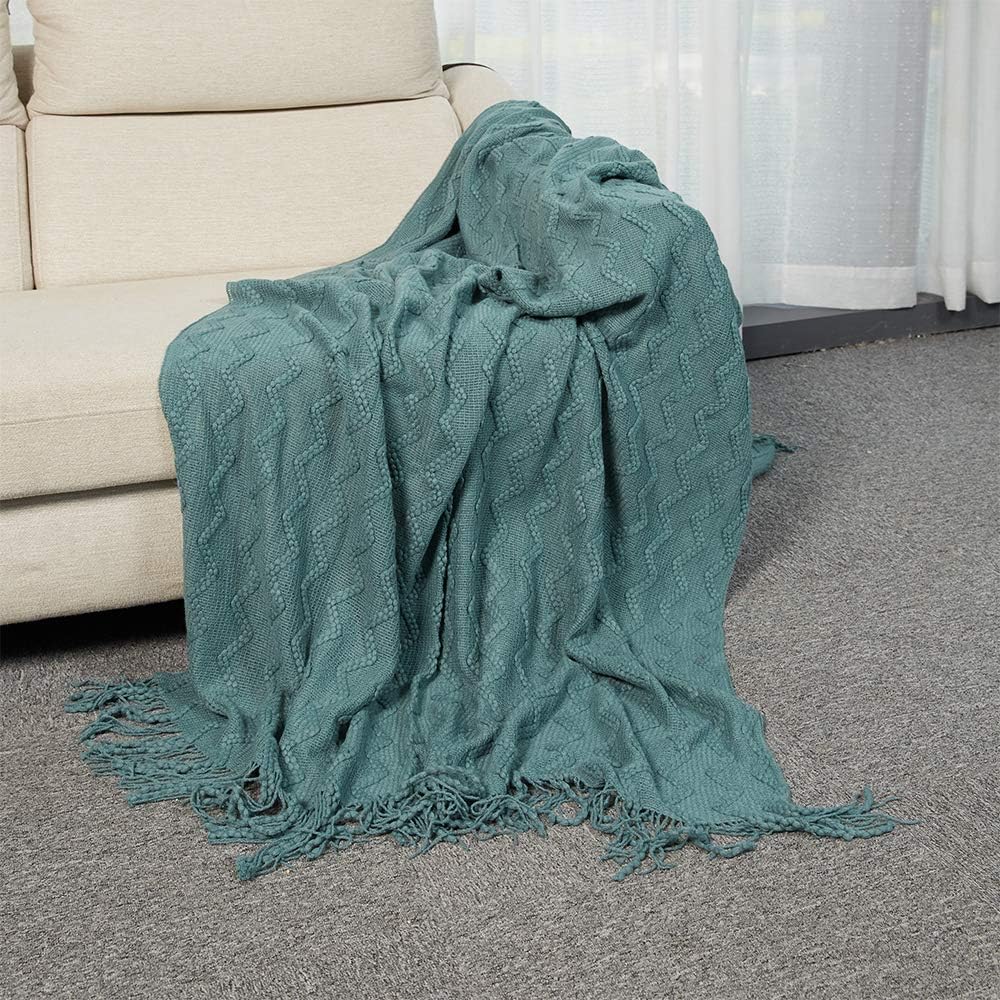 INSHERE Dark Green Solid Color Knit Woven Throw Blanket with Tassels Fringe Soft Warm Lightweight Cover Autumn Home Decor Decorative for Couch Bed Chair Sofa Living Room 49''x78'': Kitchen & Dining