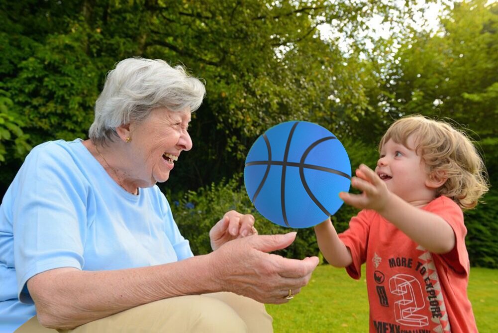 5inch Mini Basketball, HUNDA Indoor/Outdoor Small Basketball for Kids Soft and Bouncy Hand Held Ball +Eco-Friendly Material and Safe to Play