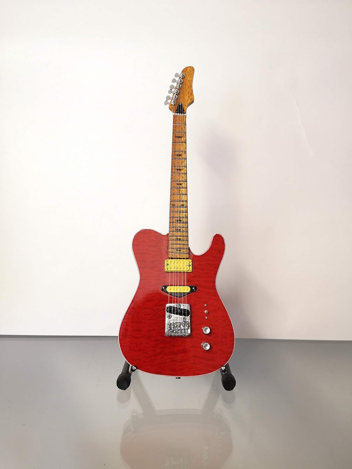 Jerry Reed: Red AAA, Miniature Guitar Replica, Music Gifts, Handmade Ornamental 1/4 Scale, Includes a Display Box - Image 5