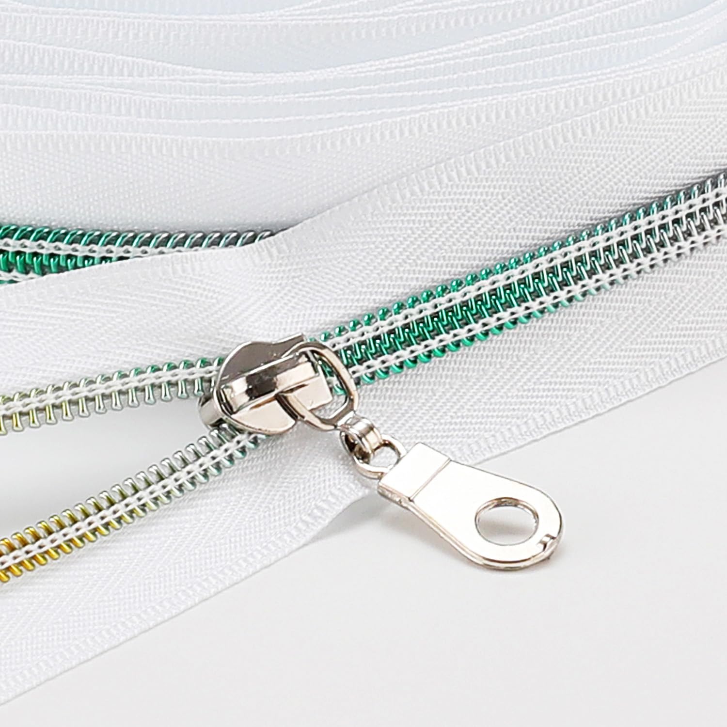 Sawoake 10 Yards Bulk #5 Nylon Coil Zipper With Colorful Teeth, White, 10 Sliders for DIY Sewing Craft Bags — image 1