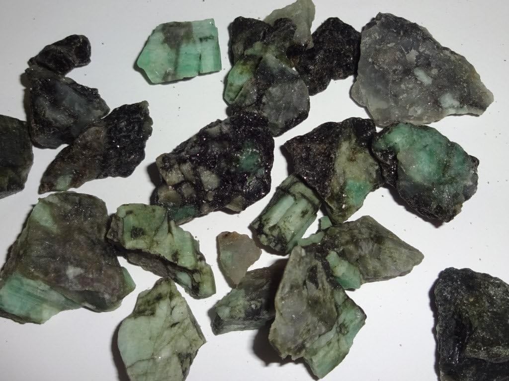 Raw Emerald (1/4 Pound) Premium Rough Crystal Healing Gemstone Stones Assorted Sized Pieces & Chips