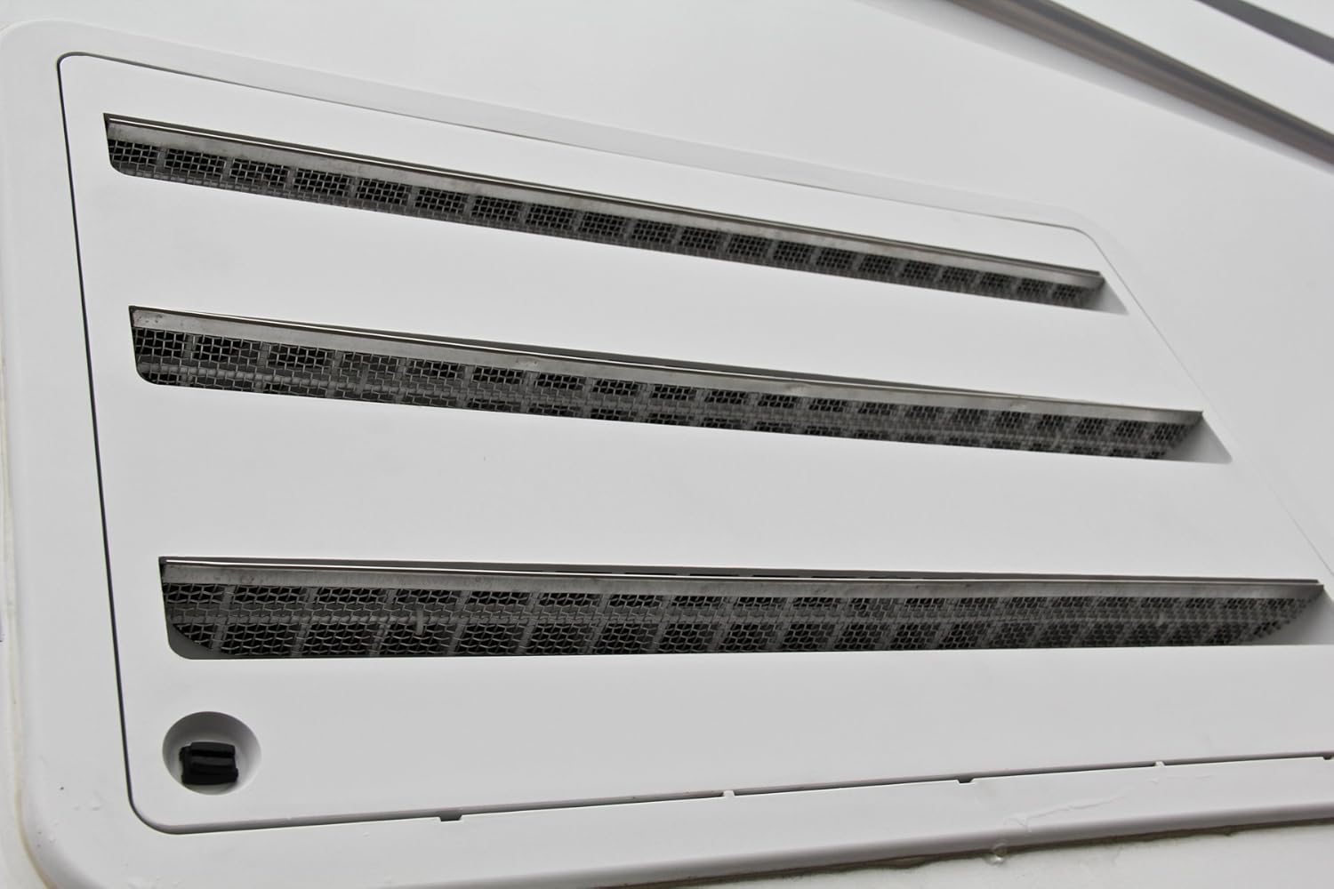 Camco Flying Insect Screen for Dometic Refrigerator Vents - Protects from Flying Insect Nests, 20” x 1-1/2” Stainless Steel Mesh, RS 600 - (3 Pack) (42149): Automotive