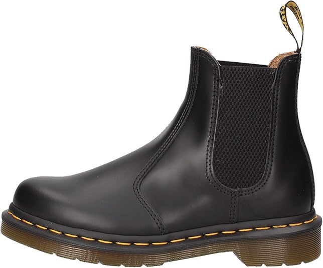 Amazon.com | Dr. Martens Women's High Trainers Hi-Top Sneakers | Fashion Sneakers