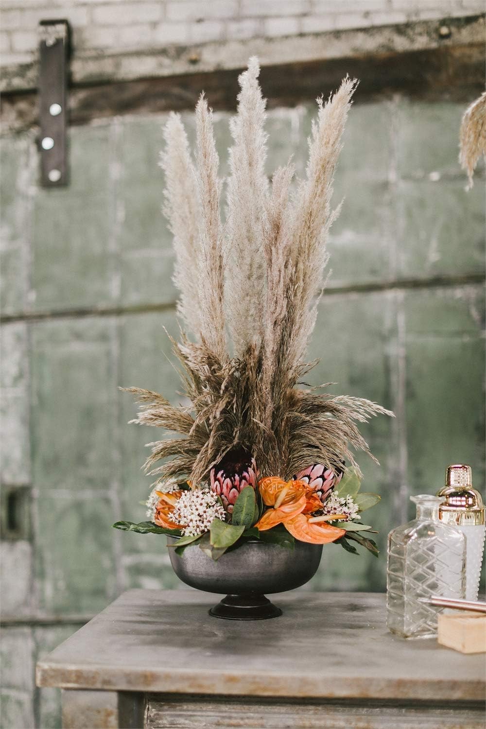 Amazon Com Accent Decor Dried Pampas Grass 45 50 Inches L Wedding Flower Bunch L Pampas Grass Extra Tall L Phragmites Communis L Dried Flower Wedding Floral Arrangement Sell In Pack Of 3 Tan