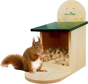 MIXXIDEA Wooden Squirrel Feeder Box Squirrel Feeding House with Green Cover, Easy to Fill, Durable with Solid Structure, Easy to Clean with Removable Front Panel, Squirrel Feeders for Outside, Garden