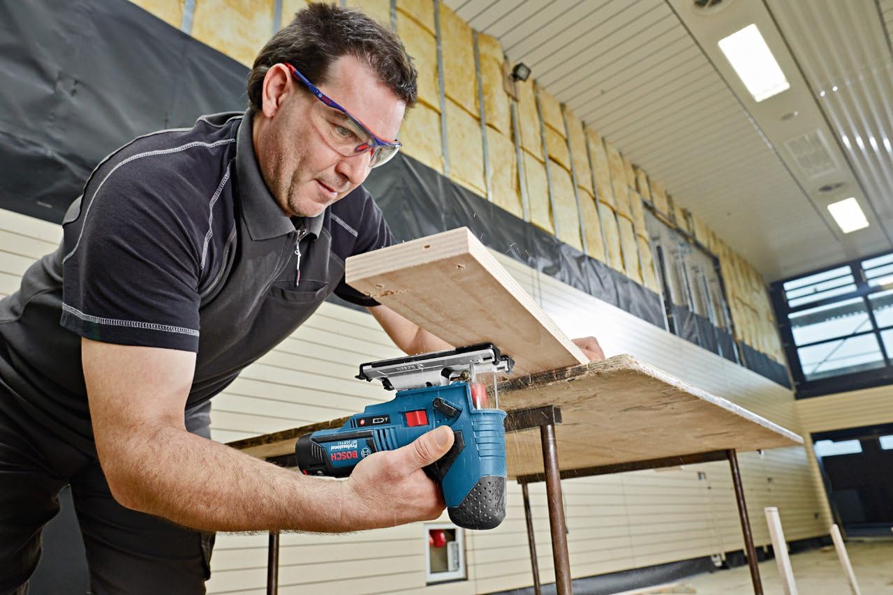 Bosch Professional 12V System Cordless Jigsaw GST 12V-70 (incl. 2x GBA 2.0Ah Batteries, GAL 12V-40 Charger, 2x Jigsaw Blade - Image 4