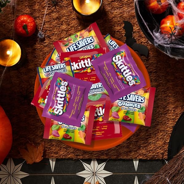 LIFE SAVERS GUMMIES & SKITTLES ORIGINAL & WILD BERRY VARIETY BAG, 35 PIECES