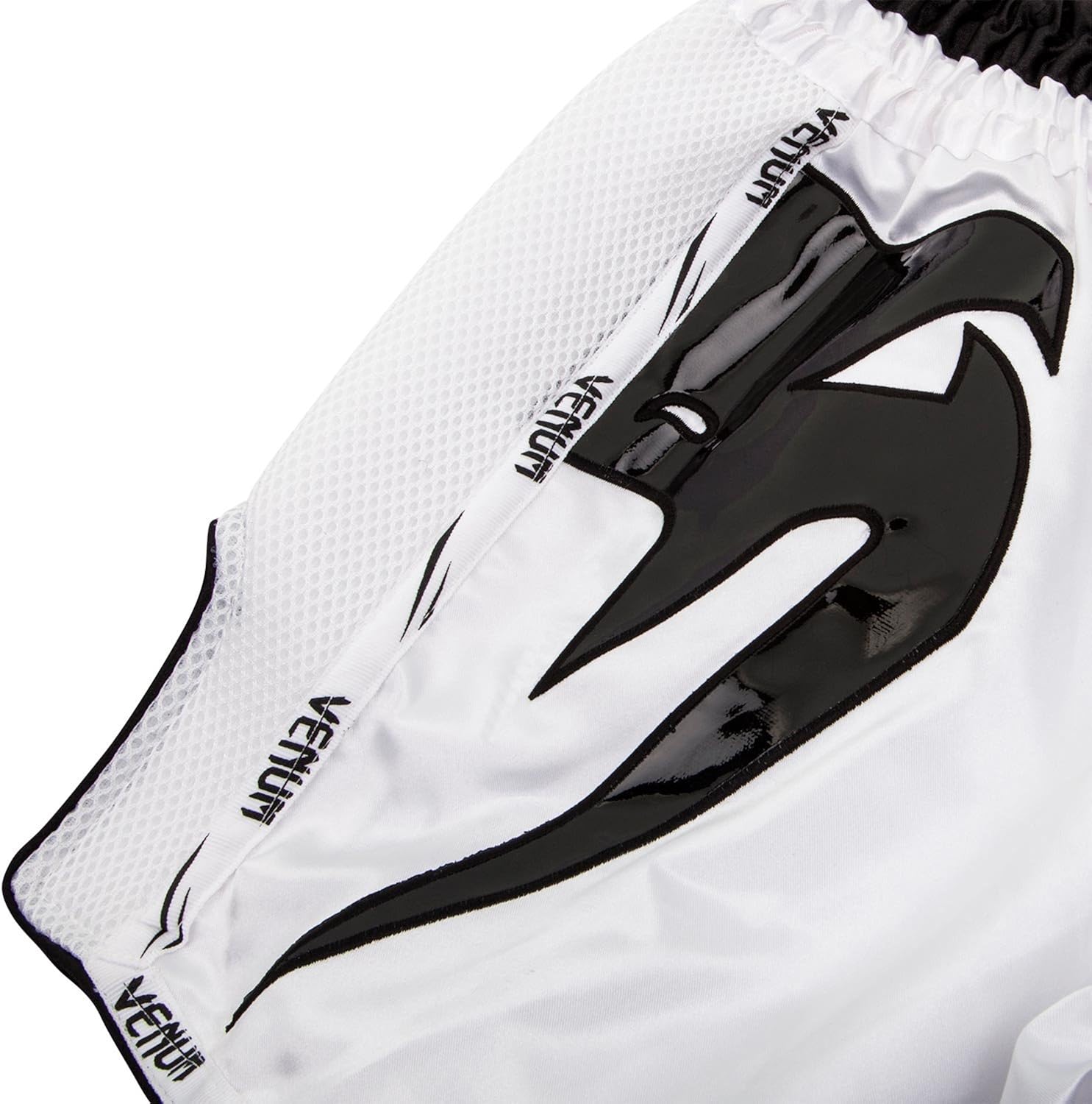 Venum Giant Muay Thai Shorts : Clothing