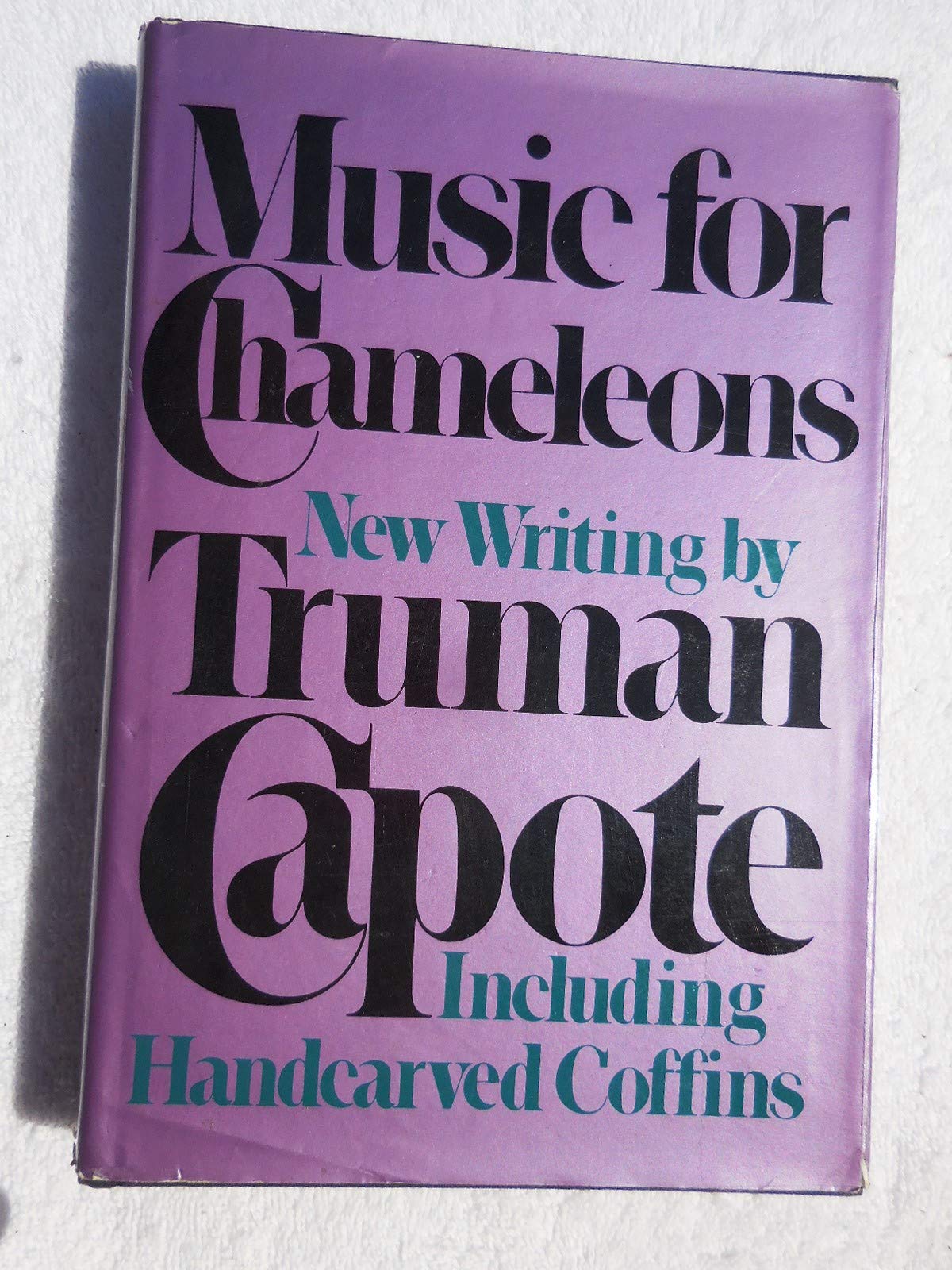 Music For Chameleons Including Handcarved Coffin Capote Truman 9788306020472 Amazon Com Books