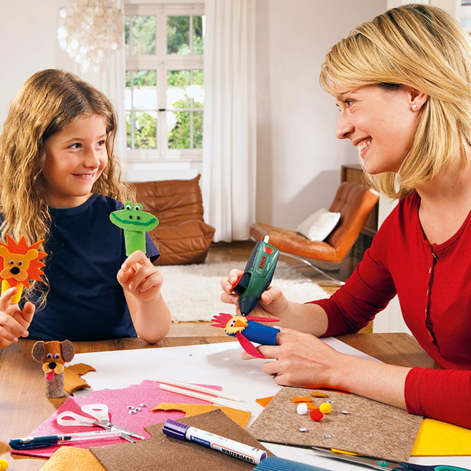 Bosch Akku Heißklebepistole GluePen (Micro USB Ladgerät, 4x Kleber Ultrapower, Karton, 3,6 Volt) 4