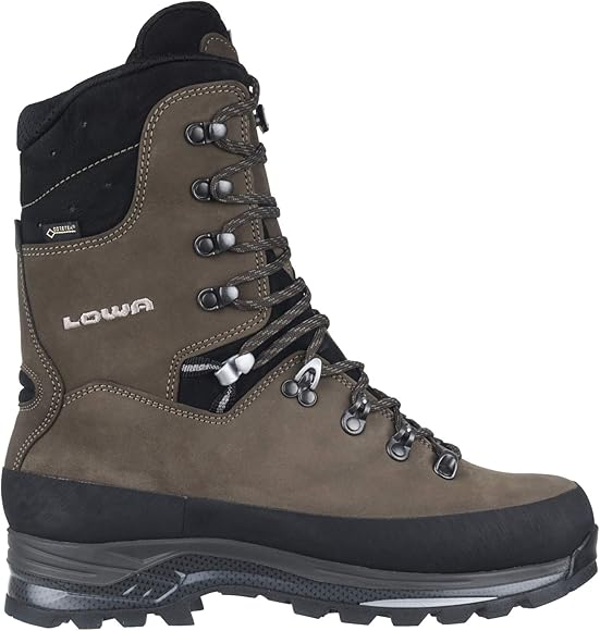 lowa black boots