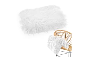 DIMROM 23.6" х 19.7" White Faux Fur Rug Small with Dense Pile Fibers - White Blanket for Photoshoot Outdoor & Indoor, Baby Christmas Photo Props - Non-Shedding Faux Fur Baby Blanket for Photoshoots and Decor